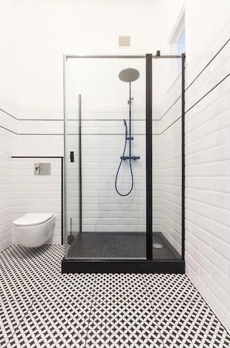 Glamorous Studio With High Ceiling Near Metro Varšava Apartmán